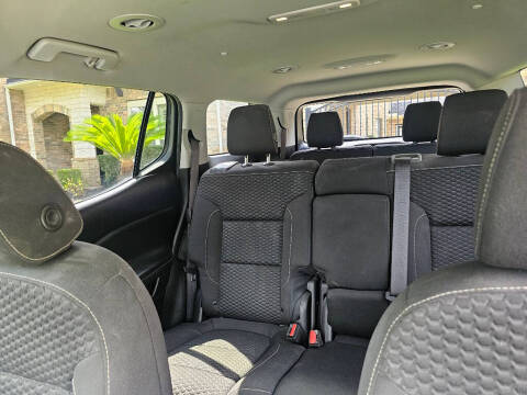 2017 GMC Acadia SLE-2