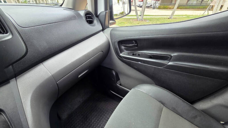 2017 Chevrolet City Express LS