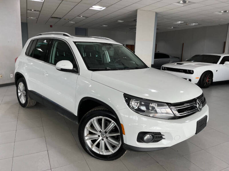 2015 Volkswagen Tiguan SE photo 2