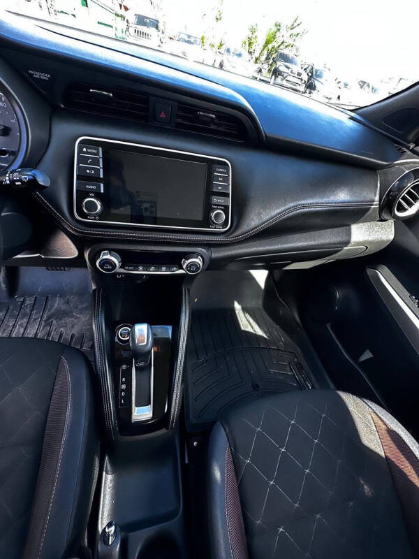 2018 Nissan Kicks SR