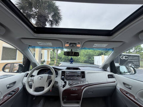 2012 Toyota Sienna XLE 8-Passenger
