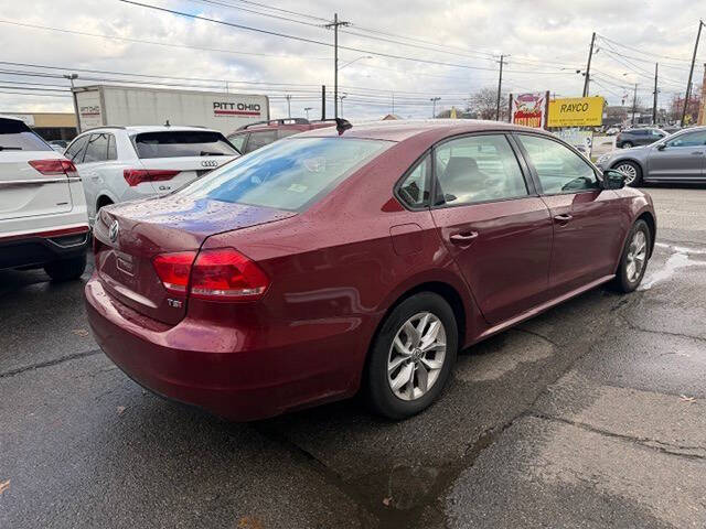 2015 Volkswagen Passat 1.8T Wolfsburg Edition