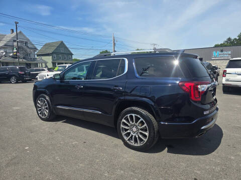 2022 GMC Acadia Denali