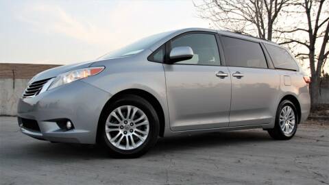 2015 Toyota Sienna for sale at New City Auto - Retail Inventory in South El Monte CA
