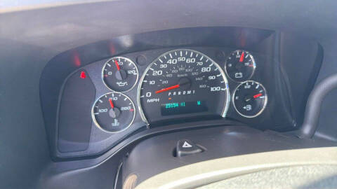2025 Chevrolet Express LT 3500