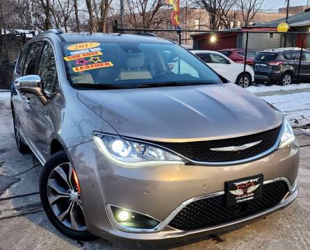 2017 Chrysler Pacifica for sale at Paps Auto Sales in Chicago IL