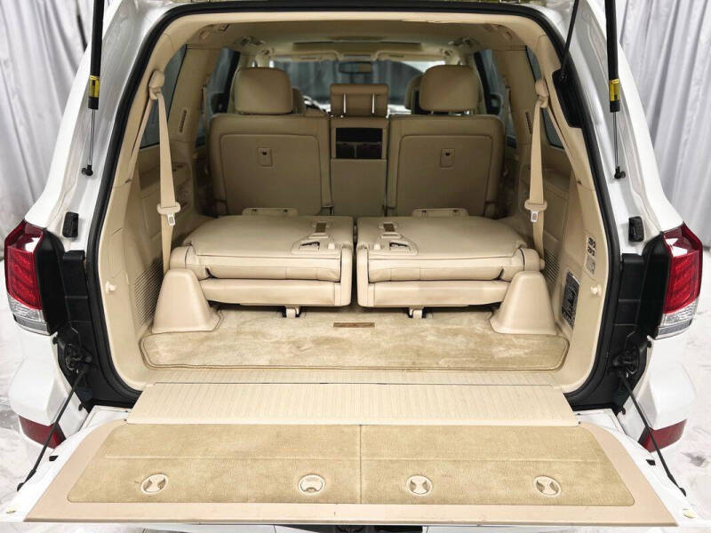 2013 Lexus LX 570