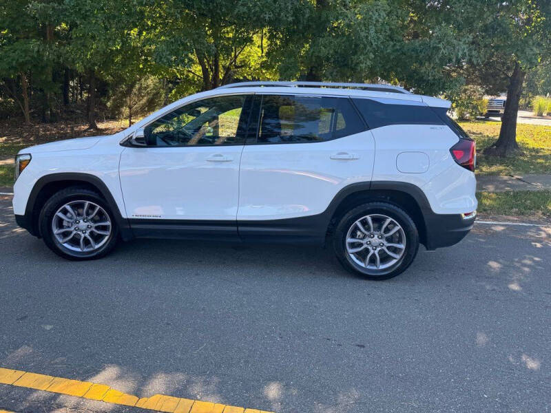 2023 GMC Terrain SLT