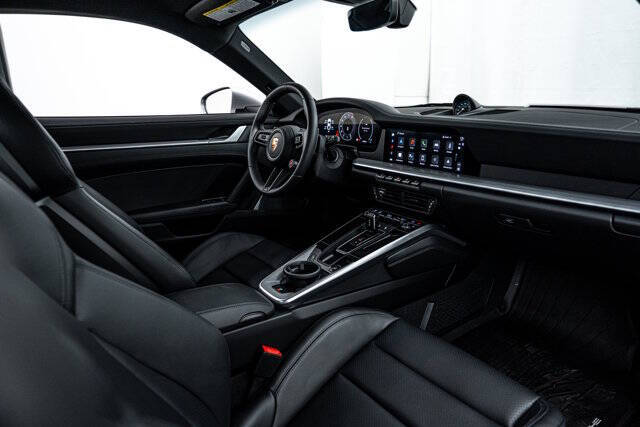 2025 Porsche 911 Carrera S