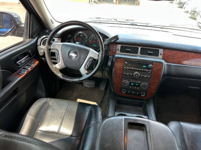 2013 Chevrolet Avalanche LT Black Diamond