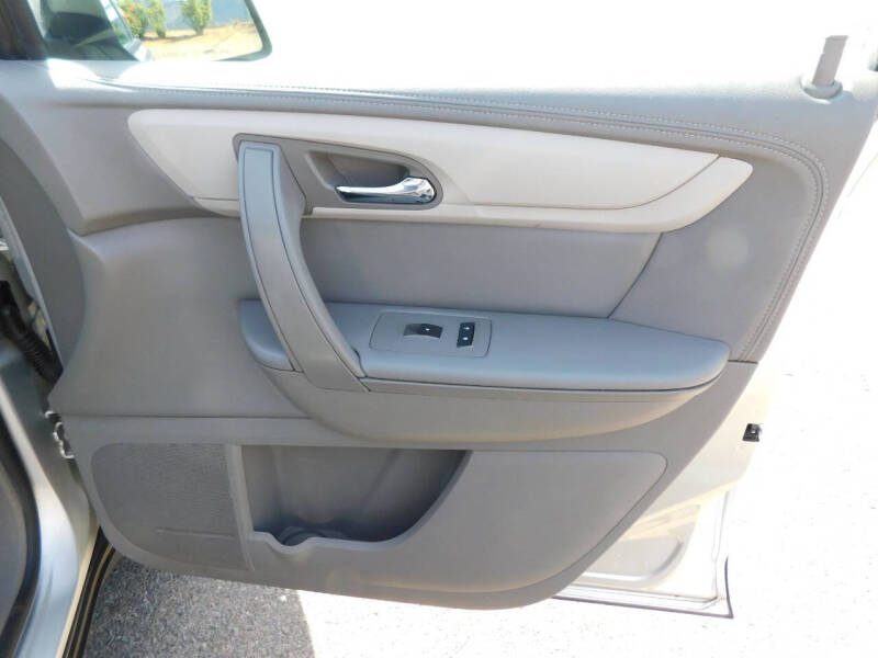 2017 Chevrolet Traverse LS