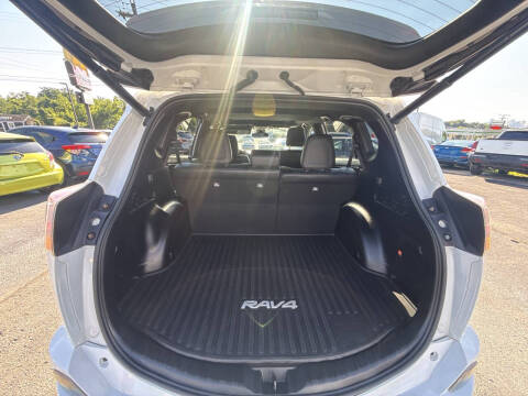 2016 Toyota RAV4 SE