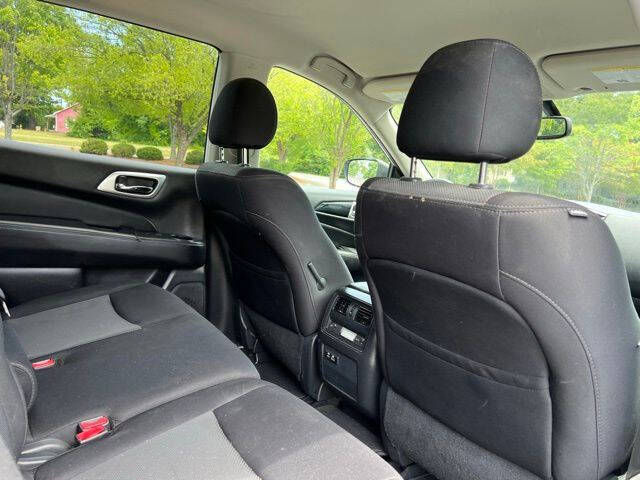 2019 Nissan Pathfinder SV