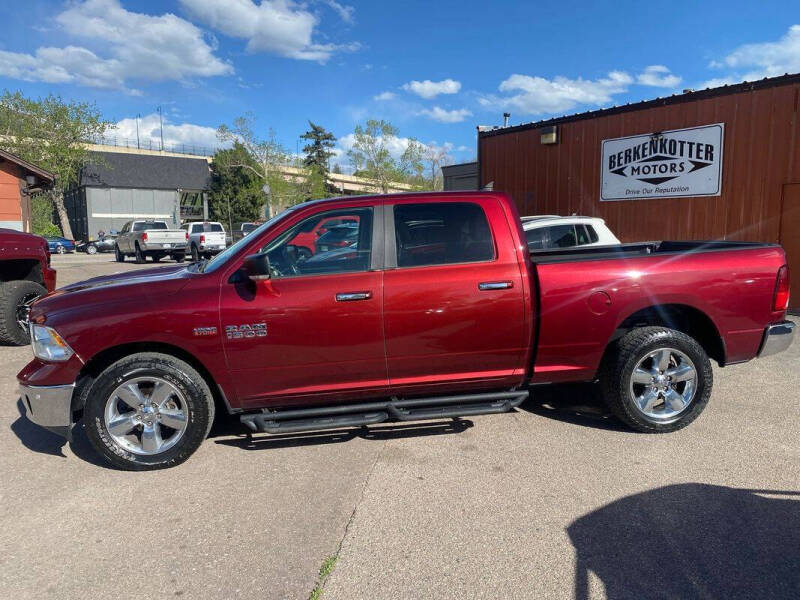 2017 RAM 1500 SLT