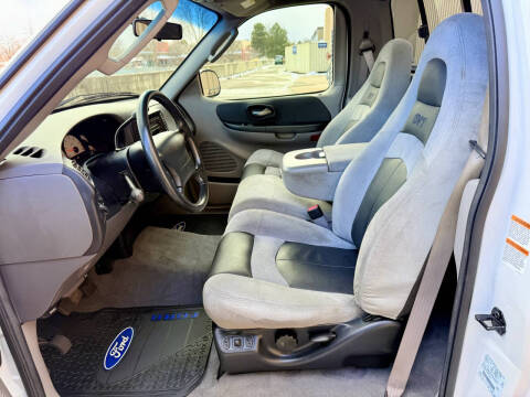 2003 Ford F-150 SVT Lightning