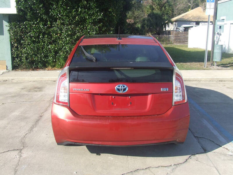2013 Toyota Prius Three