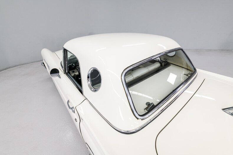 1957 Ford Thunderbird