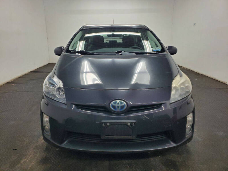 2010 Toyota Prius III photo 2