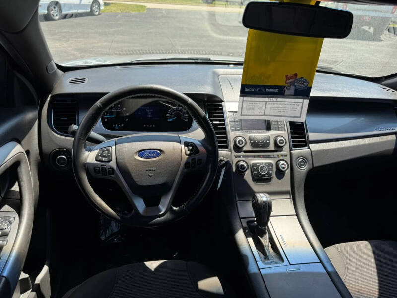 2013 Ford Taurus SEL