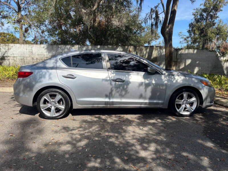 2013 Acura ILX 2.0L w/Tech