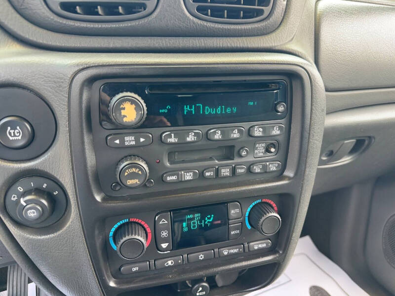 2004 Chevrolet TrailBlazer EXT LT