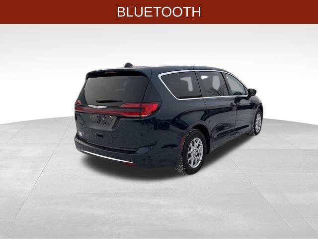 2024 Chrysler Pacifica Touring