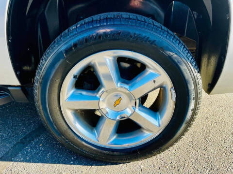 2011 Chevrolet Suburban LT