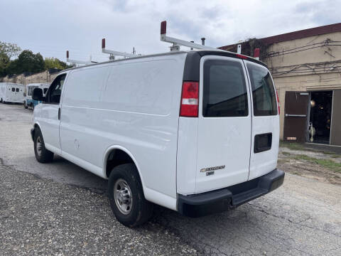 2018 Chevrolet Express 2500