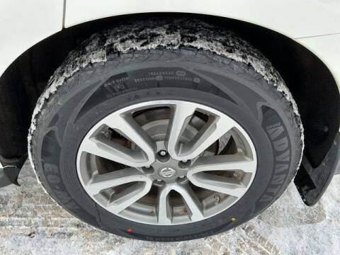 2014 Nissan Pathfinder SV