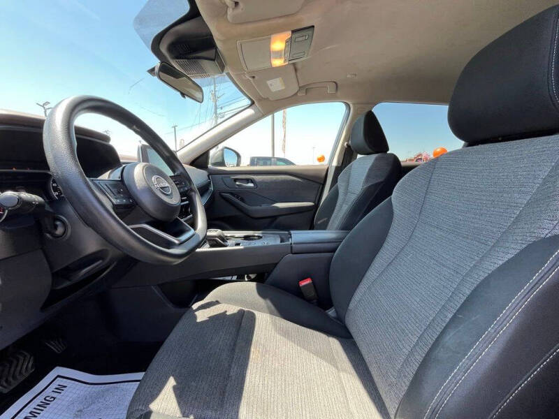 2022 Nissan Rogue SV