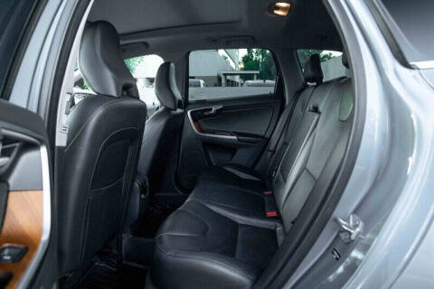 2017 Volvo XC60 T5 Inscription