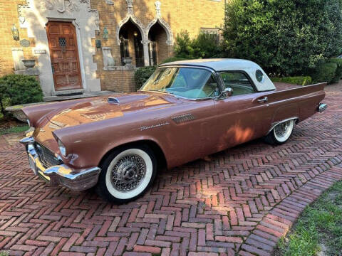 1957 Ford Thunderbird