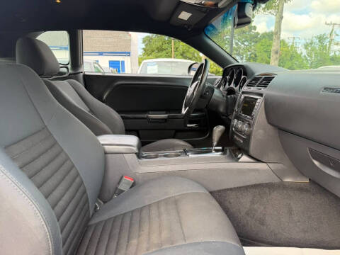 2014 Dodge Challenger SXT