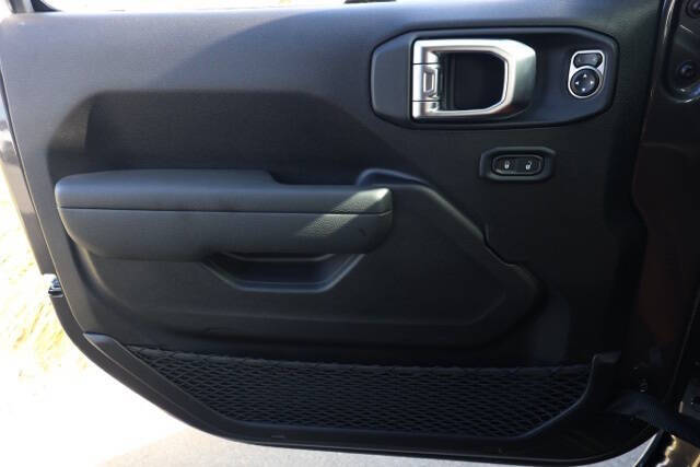 2025 Jeep Gladiator Willys