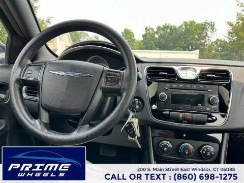 2013 Chrysler 200 LX