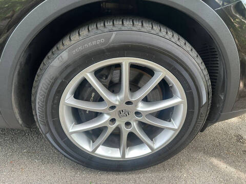 2024 Porsche Cayenne