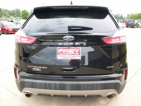 2022 Ford Edge Titanium