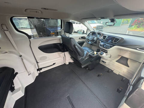 2018 Chrysler Pacifica Touring L