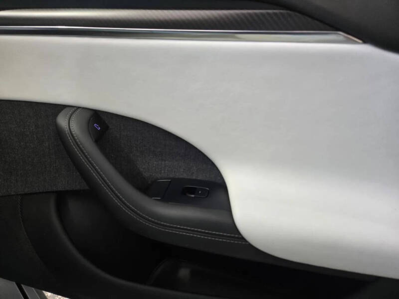 2022 Tesla Model S Plaid