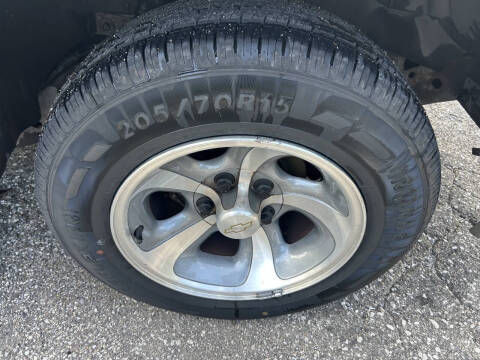 2000 Chevrolet S-10 LS