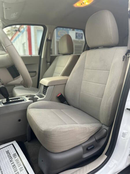2011 Ford Escape XLT