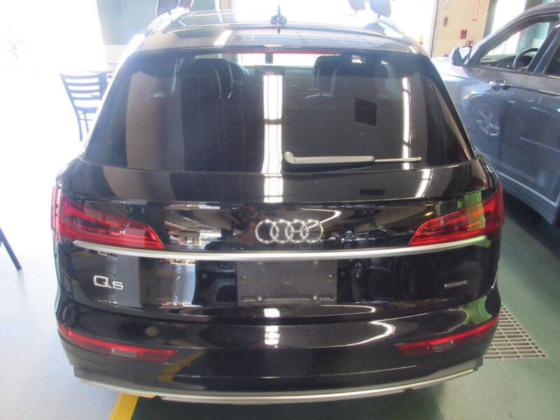 2022 Audi Q5 quattro Premium 40 TFSI