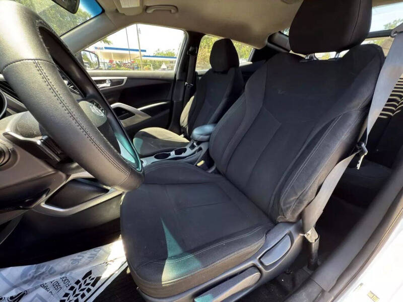 2016 Hyundai Veloster