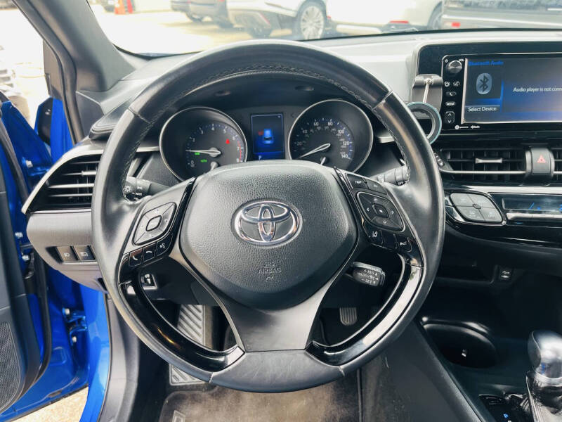 2018 Toyota C-HR XLE Premium