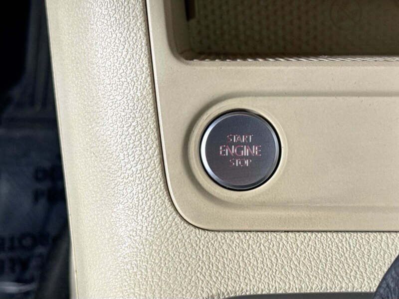 2017 Volkswagen Tiguan 2.0T Limited S 4Motion