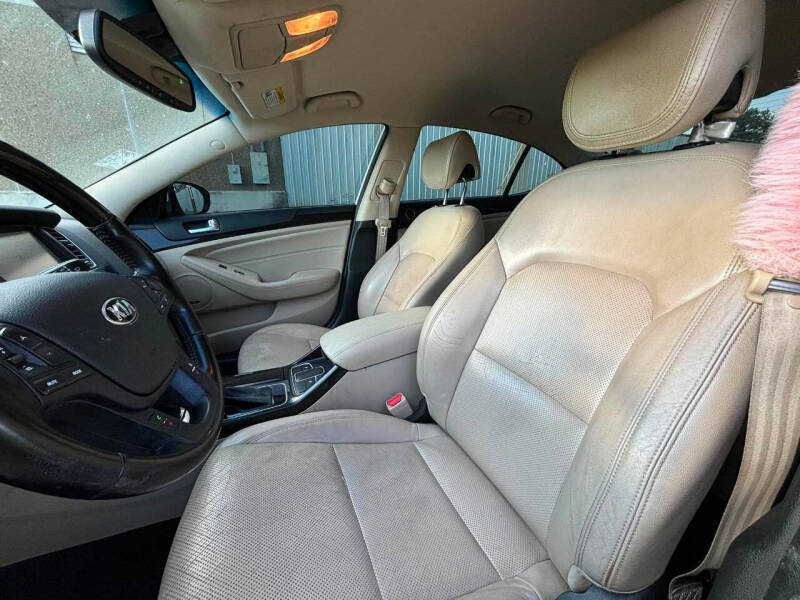 2014 Kia Cadenza Premium