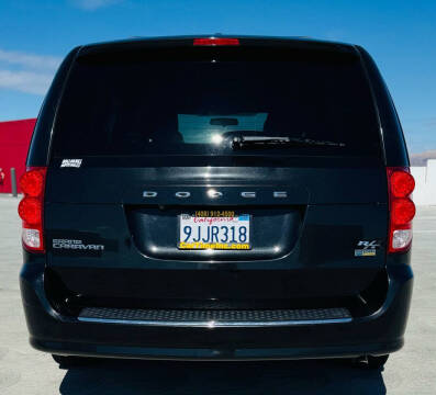 2016 Dodge Grand Caravan R/T