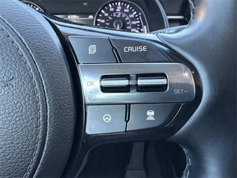 2020 Kia Cadenza Technology