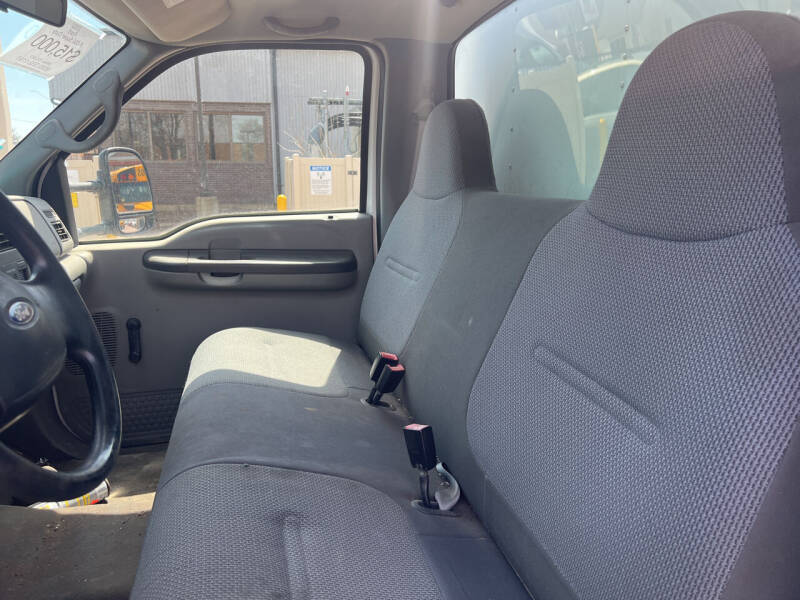 2002 Ford F-550 Super Duty