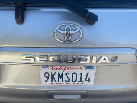 2016 Toyota Sequoia SR5